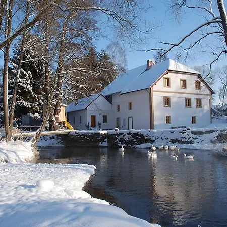Gospodarstwo agroturystyczne Biofarma Dolejsi Mlyn Kamberk